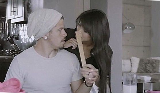 Kleio Valentien соблазнила своим красивым телом негра, и он её оттрахал в разных позах, порно видео