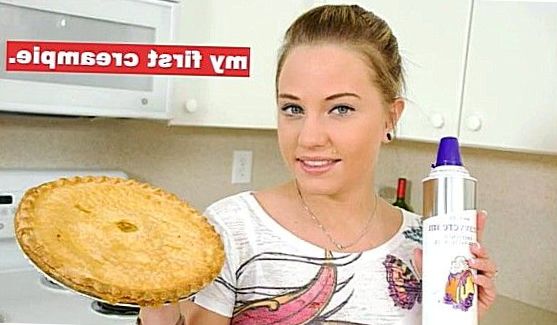 Два нормальных пацана, а третий.., порно видео