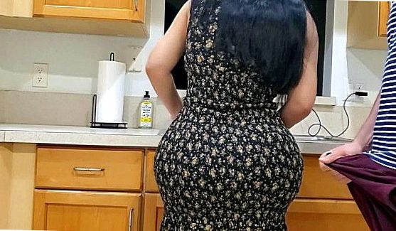 Betty Spanks любит тренировки, порно видео