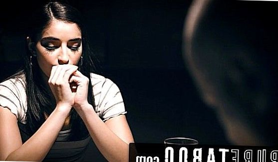Шикарное утро у этой красотки, порно видео