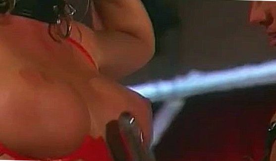 Ella Milano And Holly Green - Лесбиянки на бильярдном столе, порно видео
